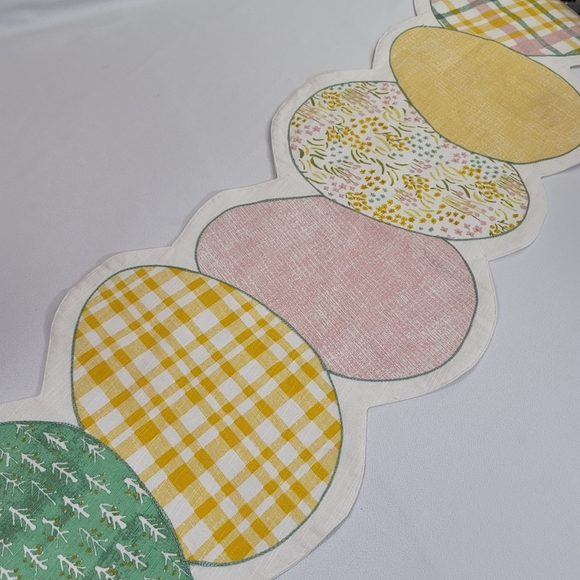 Easter Egg Spring Theme Fabric Table Runner - Picture 12 of 12